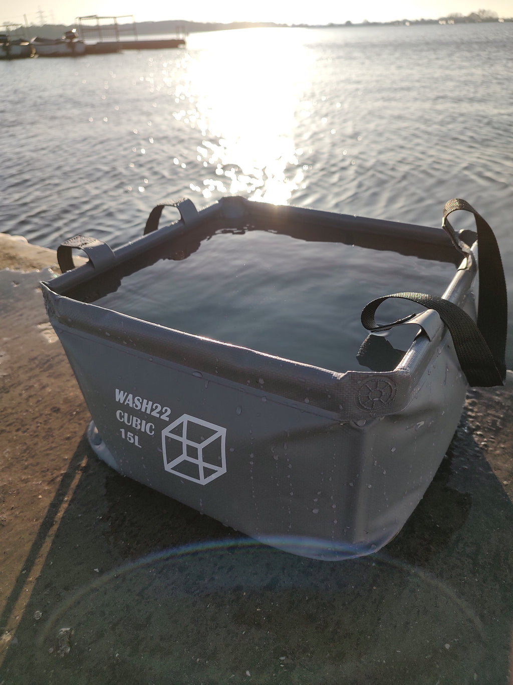 WASH22 Cubic 15L - Light Grey -  Collapsible Camping Wash Basin Bucket with Mesh Storage Bag