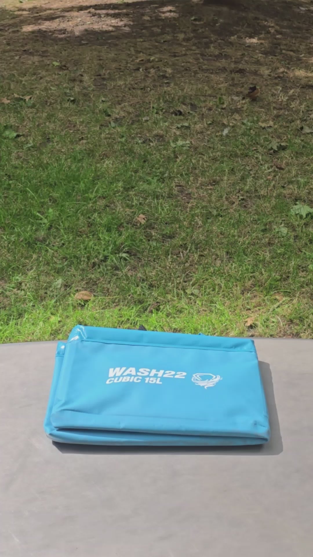 WASH22 Cubic 15L Collapsible Camping Washing Up Bowl - Light Blue